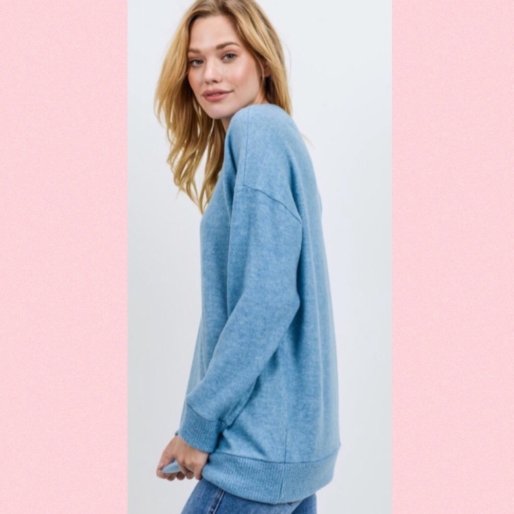 CHERISH BLUE SLUB SHOULDERS SOFT BRUSHED KNIT TOP - Picture 2 of 8